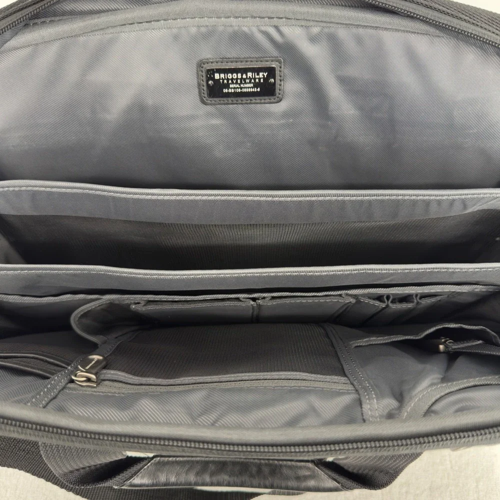 Briggs & Riley Black Ballistic Nylon Laptop Briefcase Messenger Bag EUC